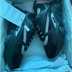 Dior B22 Size 9